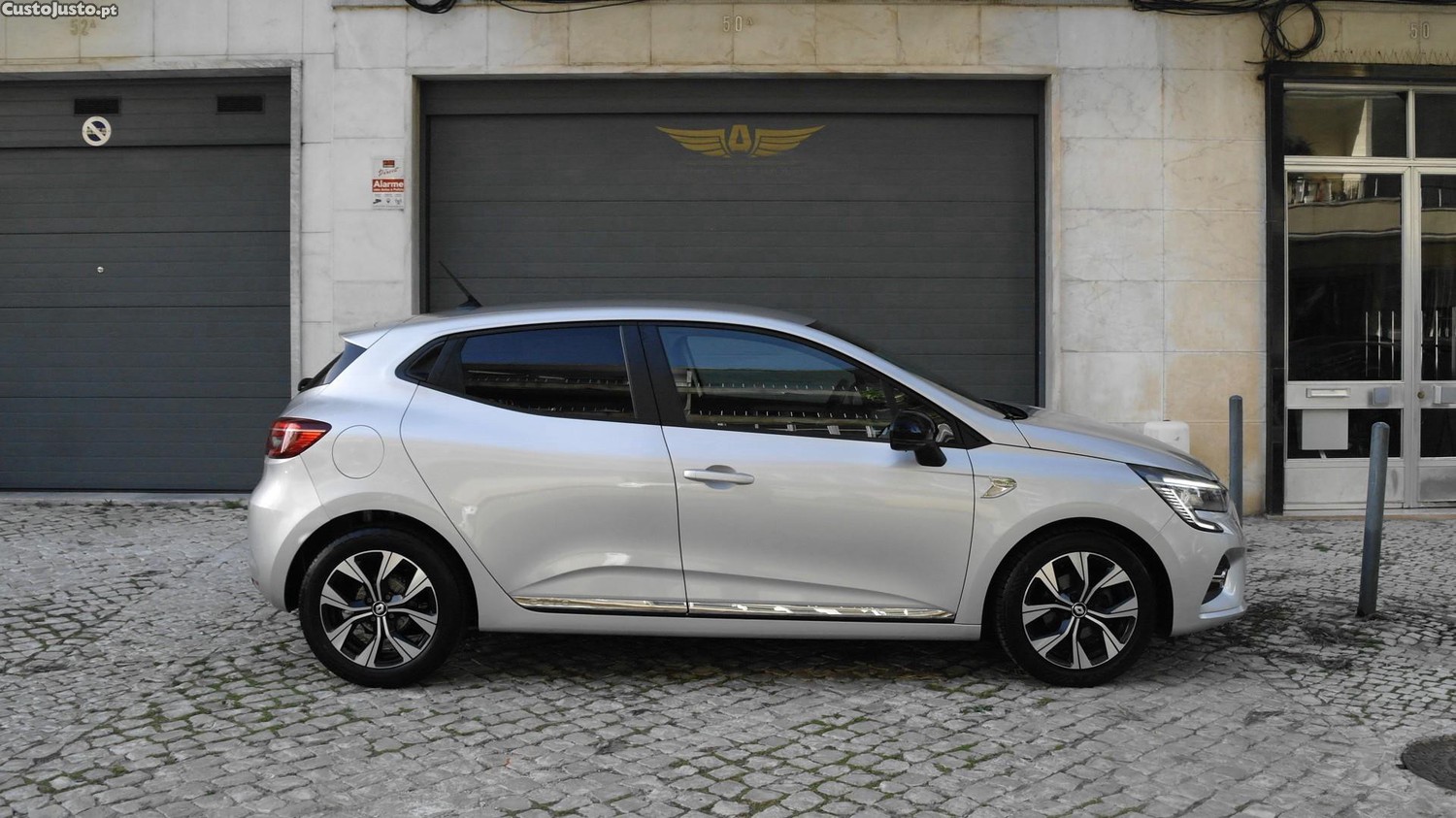 Renault Clio 1.0 TCe Limited — fotografia 18