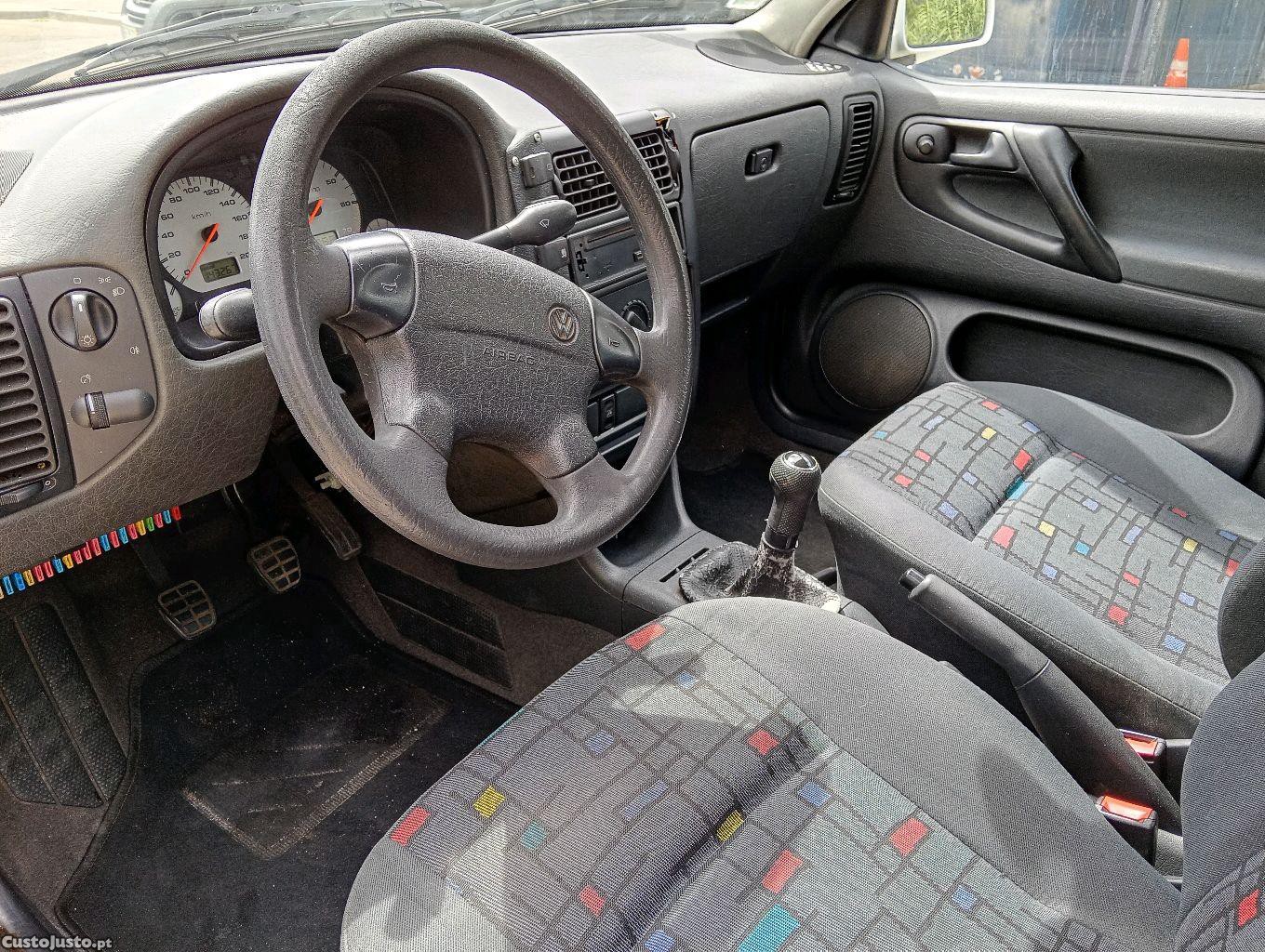 Volkswagen Polo 1.0 Gasolina — fotografia 7