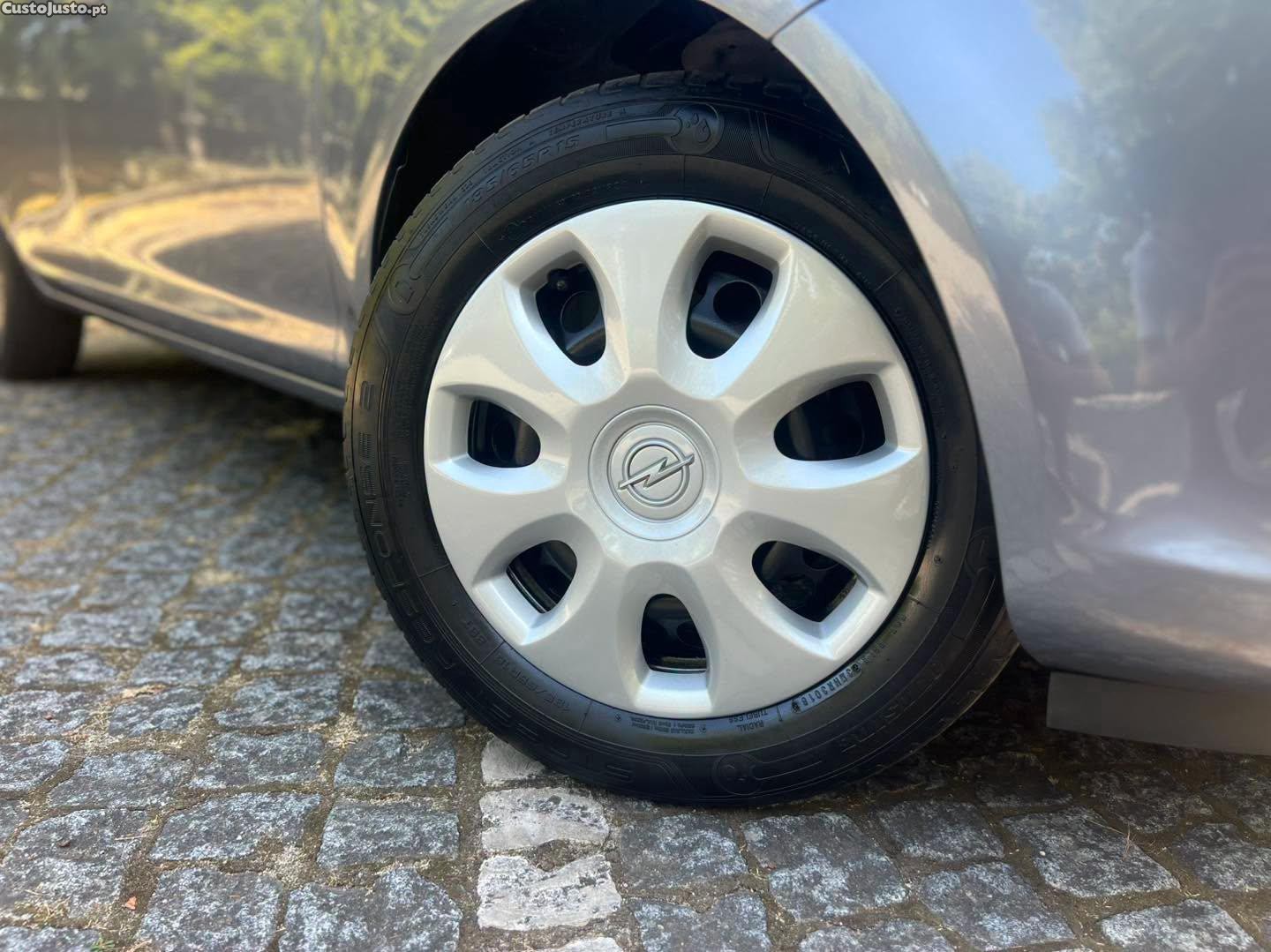 Opel Corsa Enjoy - 09 foto 5