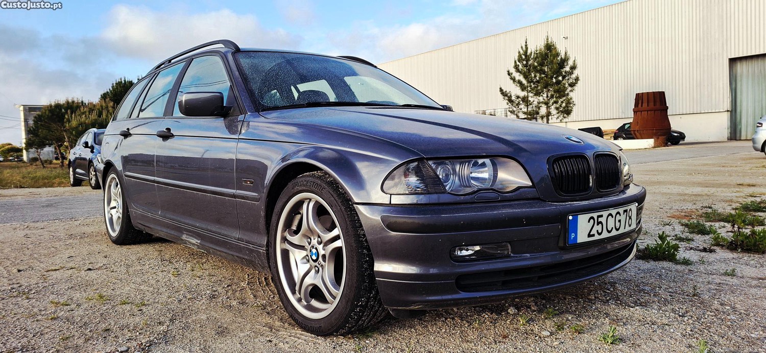 BMW 320 Touring — fotografia 3