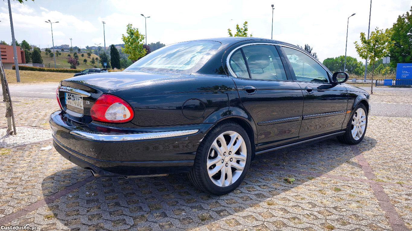 Jaguar X-Type 2.5 V6 AWD — fotografia 7