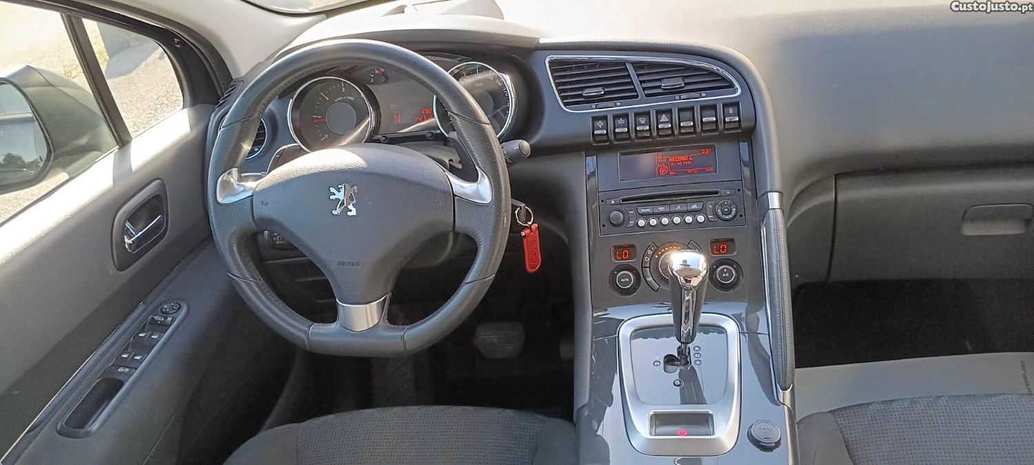 Peugeot 3008 1.6 e_Hdi 115 CV CMP6+Automatico — fotografia 8