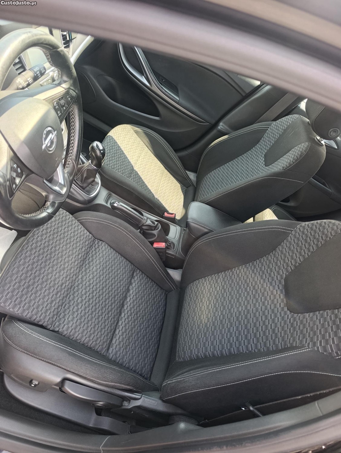 Opel Astra Sports Tourer — fotografia 5