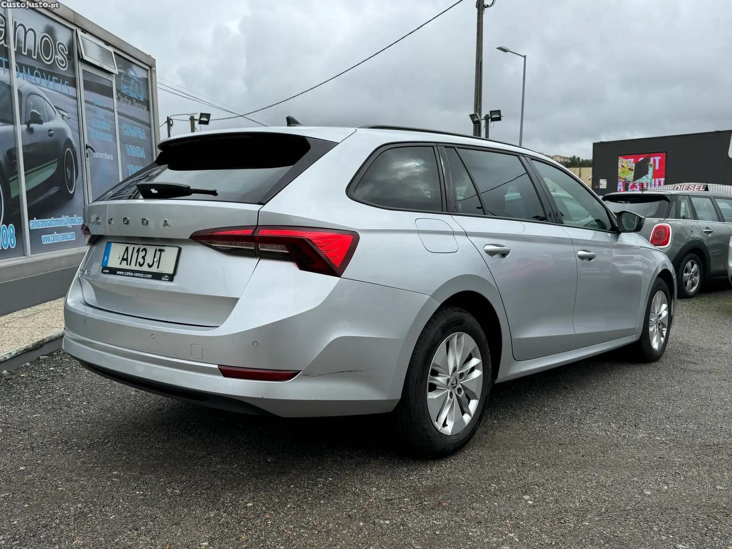 Skoda Octavia 2.0 TDI Ambition DSG — fotografia 23