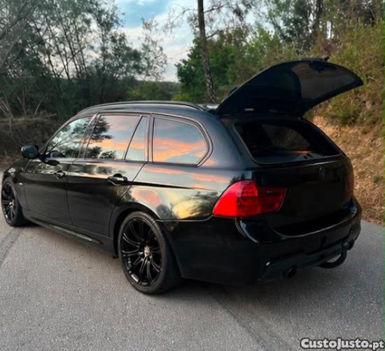 BMW 320 Touring — fotografia 4