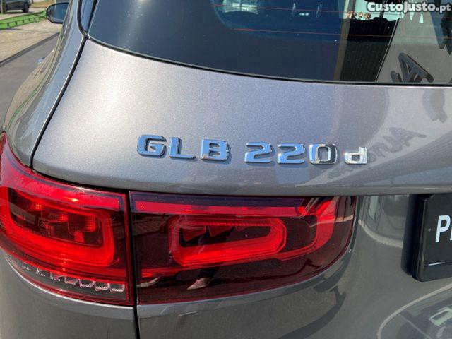 Mercedes-Benz GLB 220 d 4Matic 8G-DCT — fotografia 20