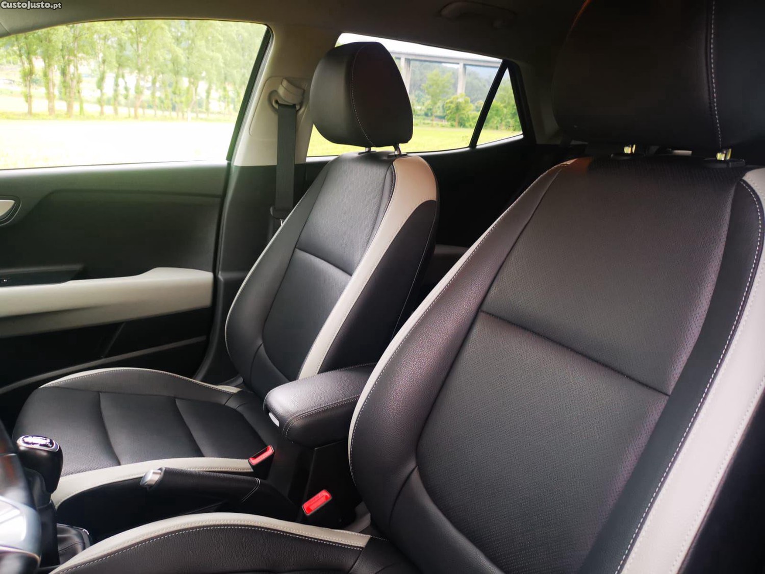 Kia Stonic 1.0 T-GDI TX — fotografia 4