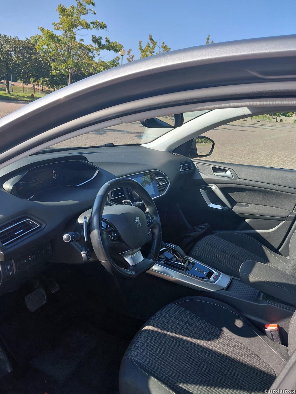 Peugeot 308 W II 1.5HDI 130cv - Automática 8 velocidades — fotografia 7