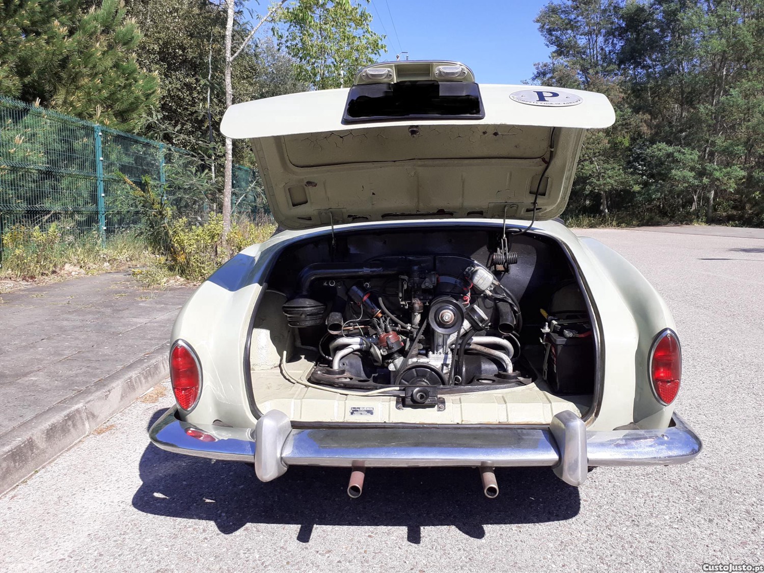 Volkswagen Karmann Ghia coupé — fotografia 2