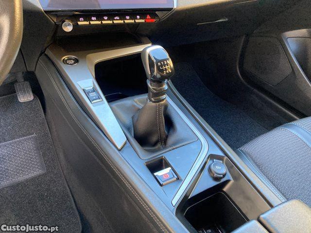 Peugeot 308 1.2 PureTech Allure — fotografia 5
