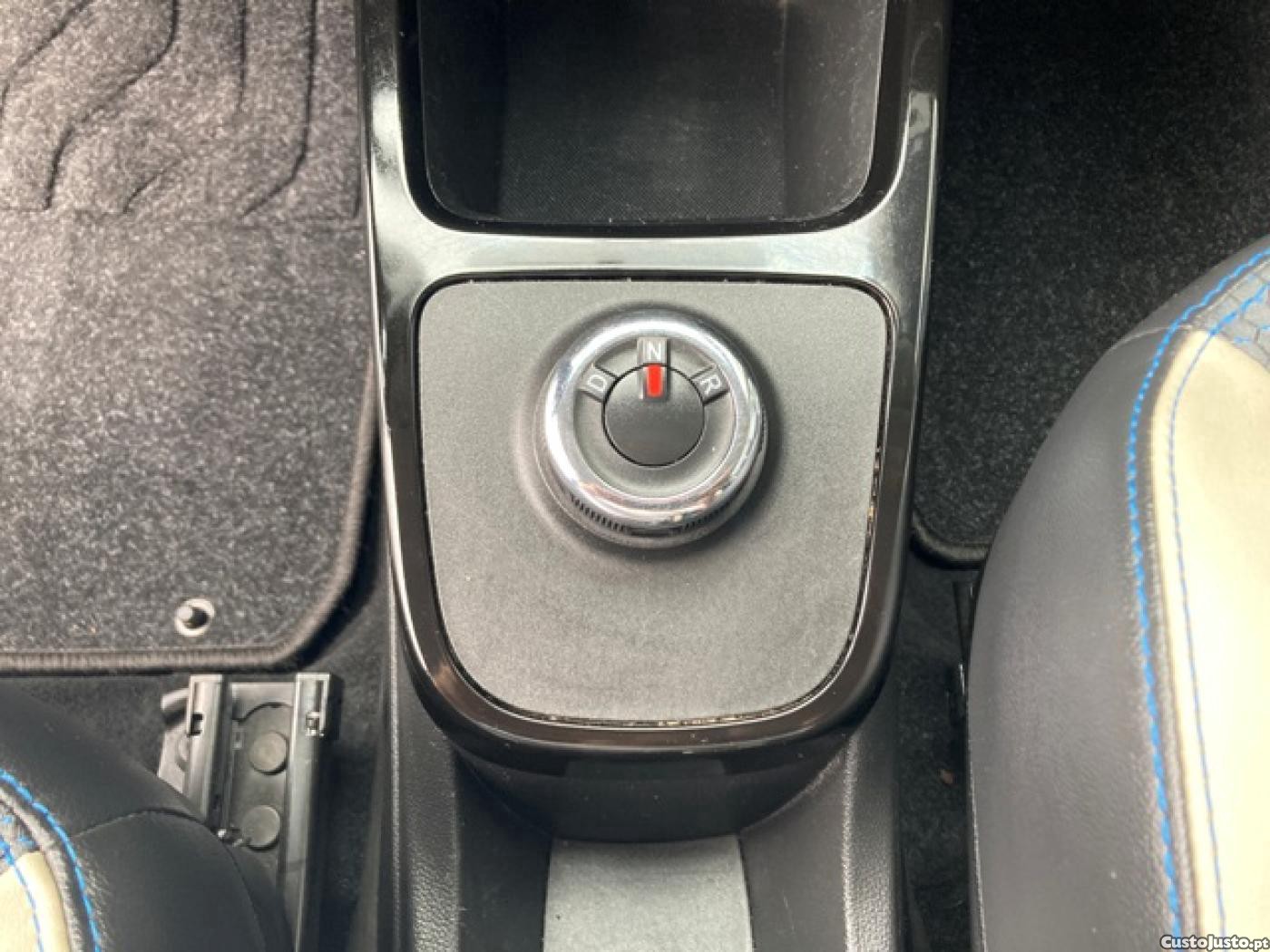 Dacia Spring Comfort — fotografia 11