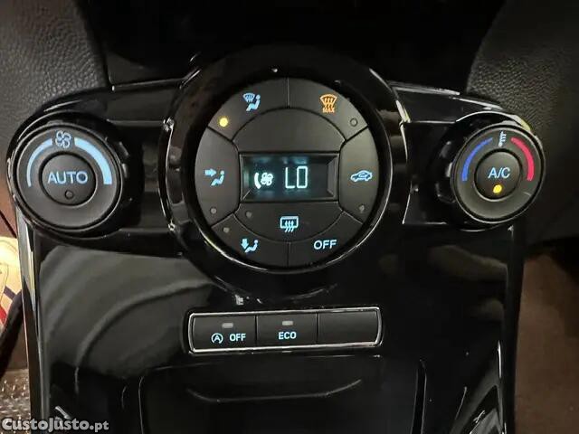 Ford Fiesta 1.0 EcoBoost S&S Titanium — fotografia 6