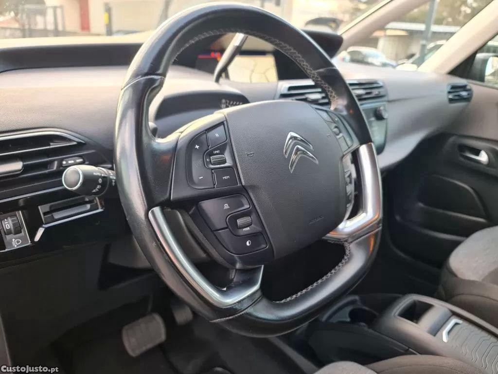 Citroën C4 Spacetourer 1.5 bluehdi shine eat8 — fotografia 7