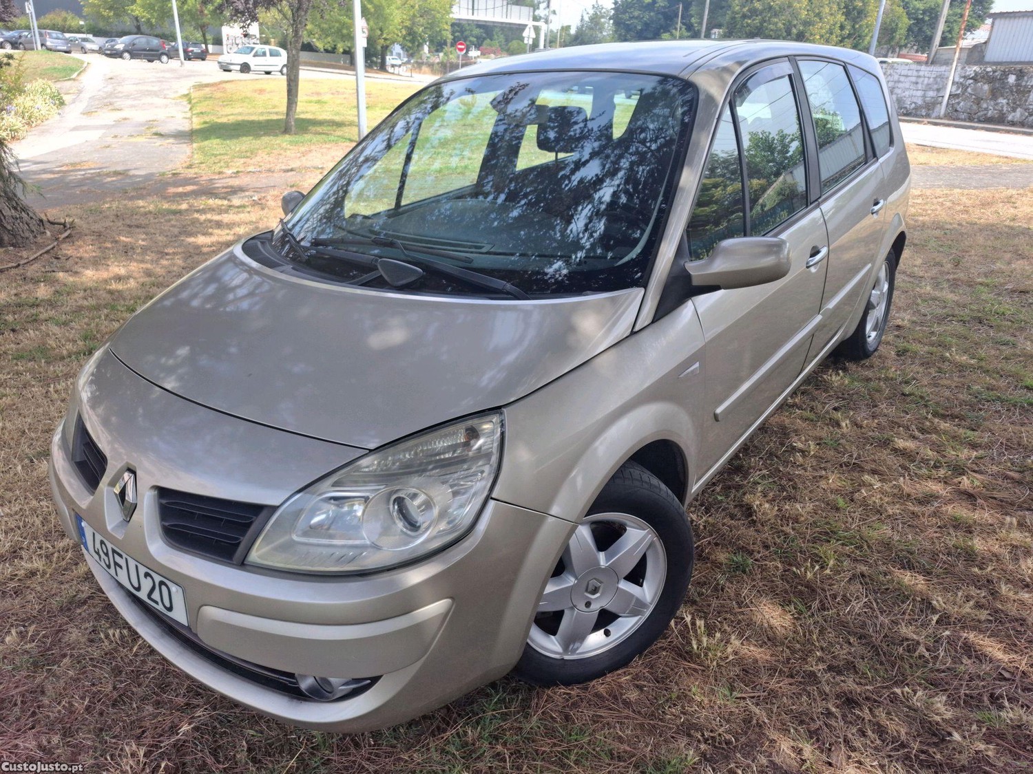 Renault Grand Scénic Expression — fotografia 10