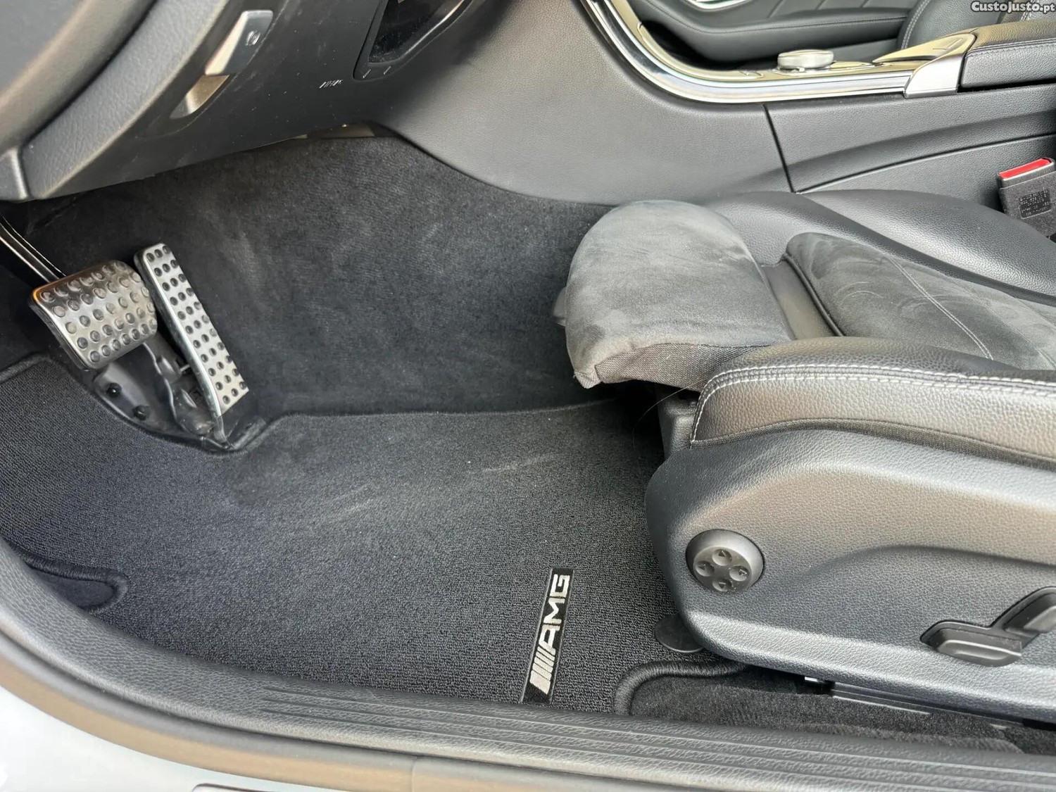 Mercedes-Benz C 200 d AMG Line Aut. — fotografia 12