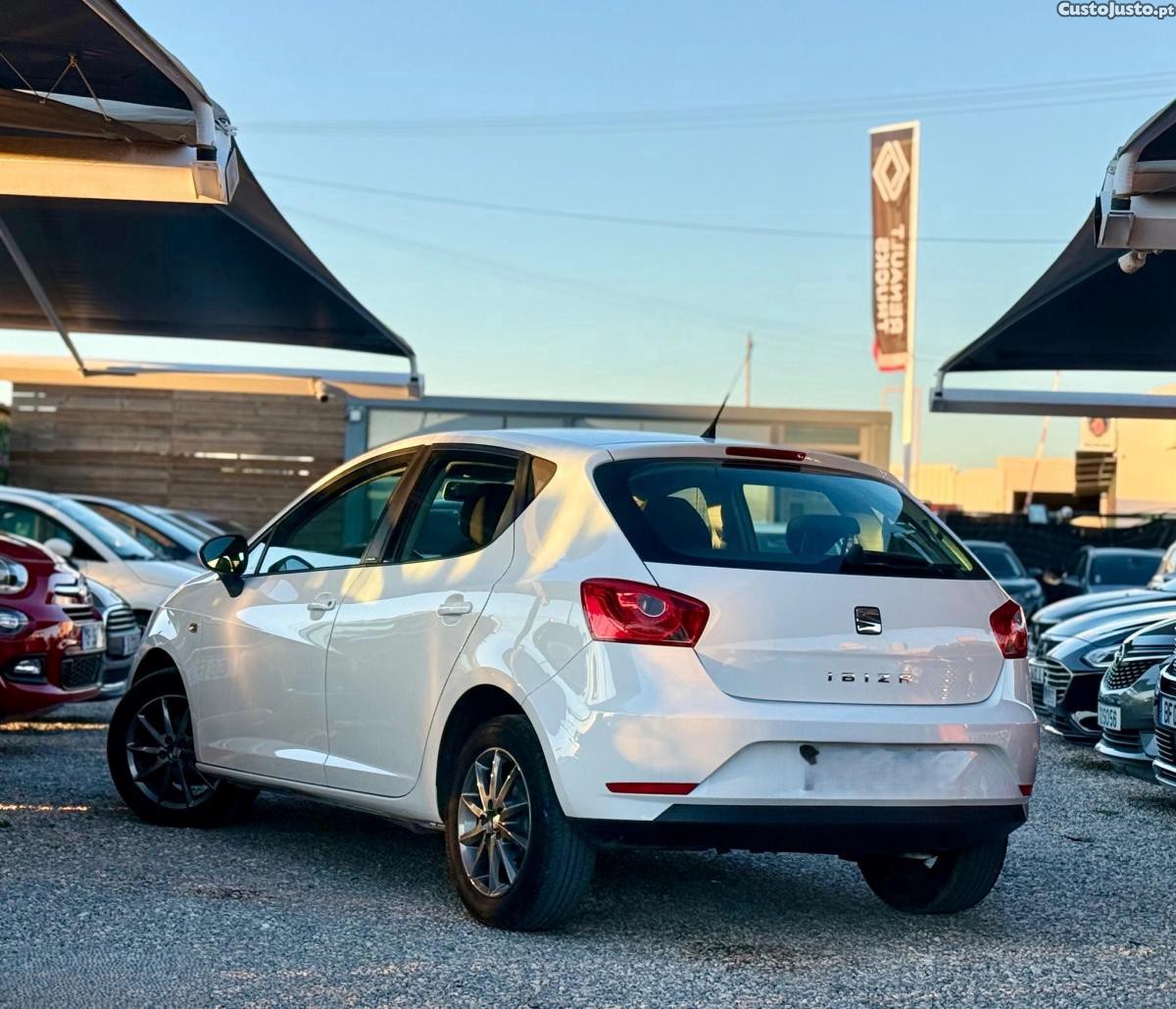 Seat Ibiza 1.2 12V Reference - 15 foto 3