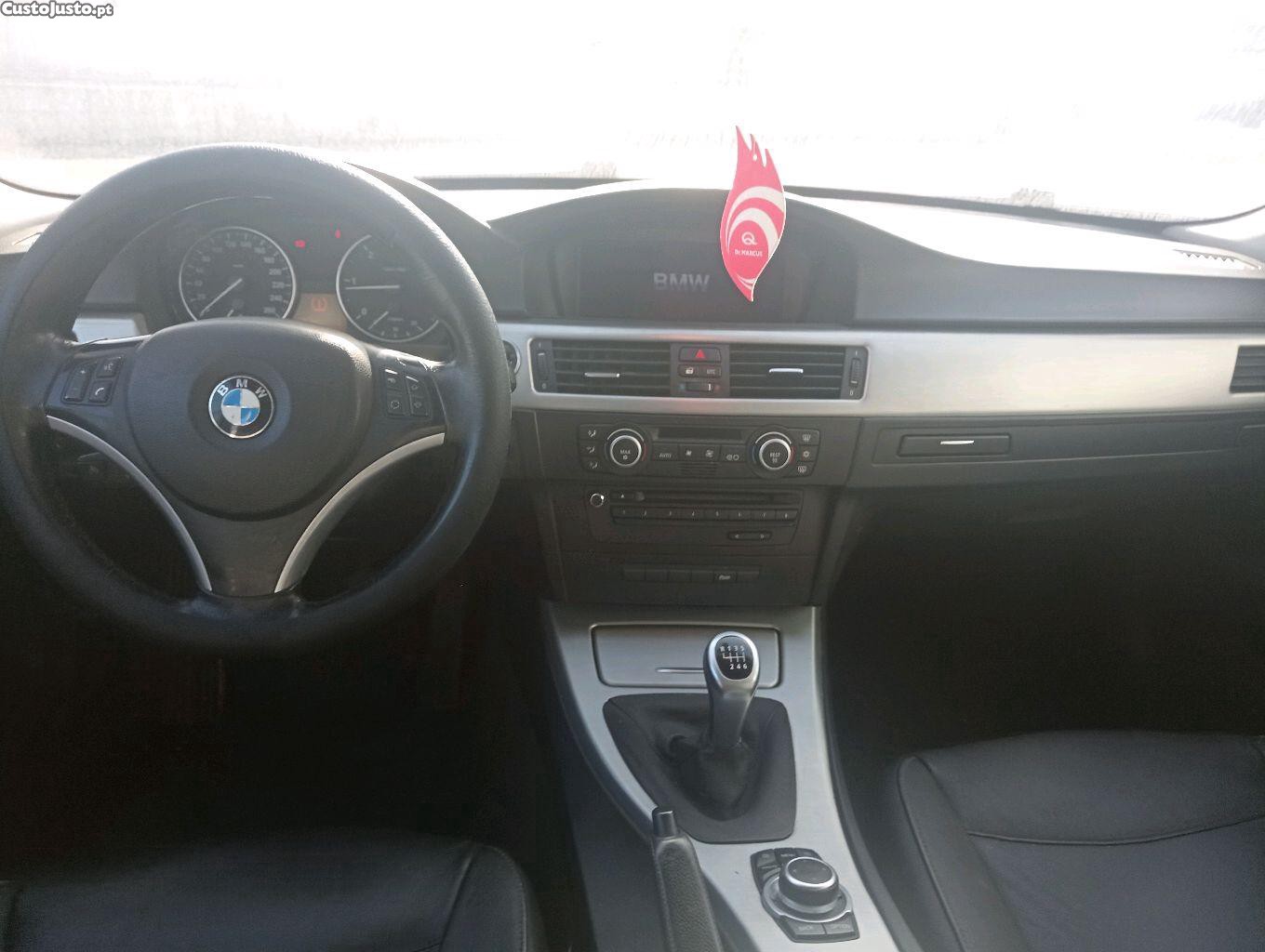 BMW 318 d touring — fotografia 4