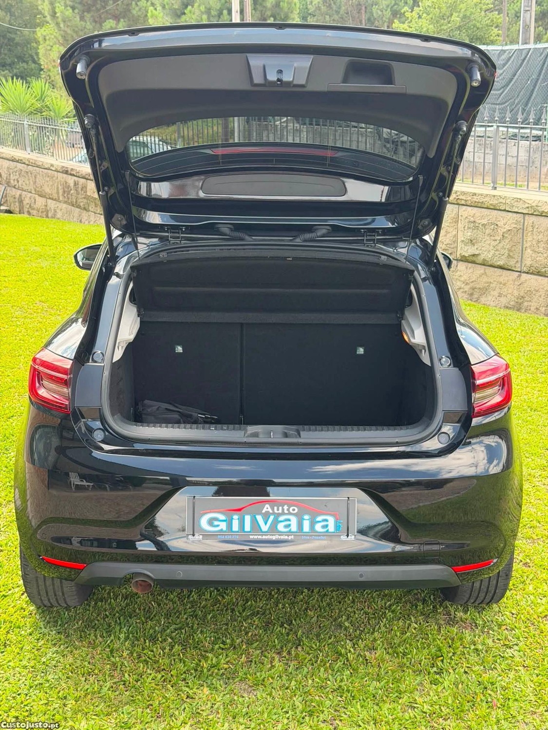 Renault Clio 1.0 TCE Techno Bi-Fuel — fotografia 11
