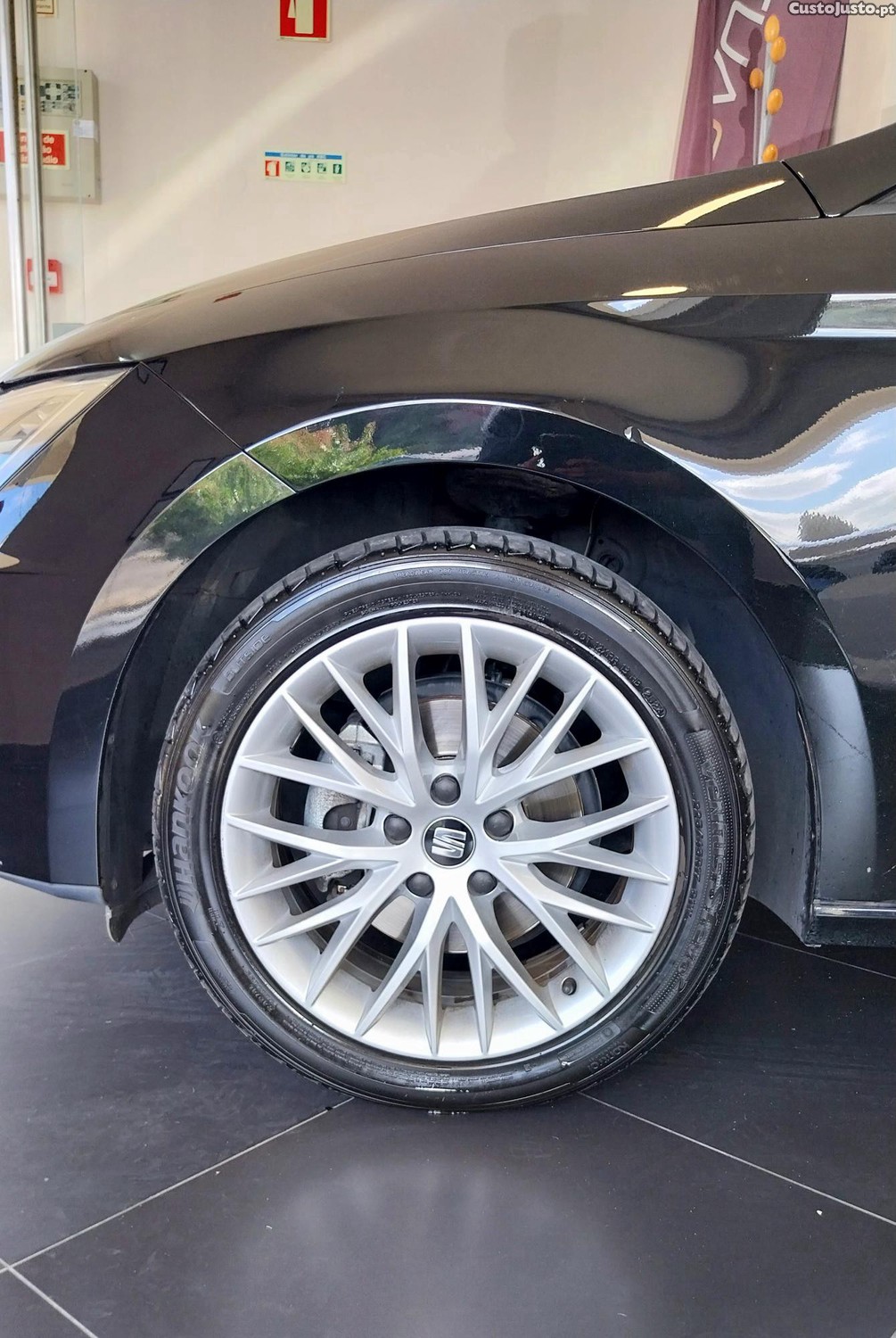 SEAT Leon ST 1.6 TDI Style S/S Plus | Nacional| Histórico de manutenção — fotografia 4
