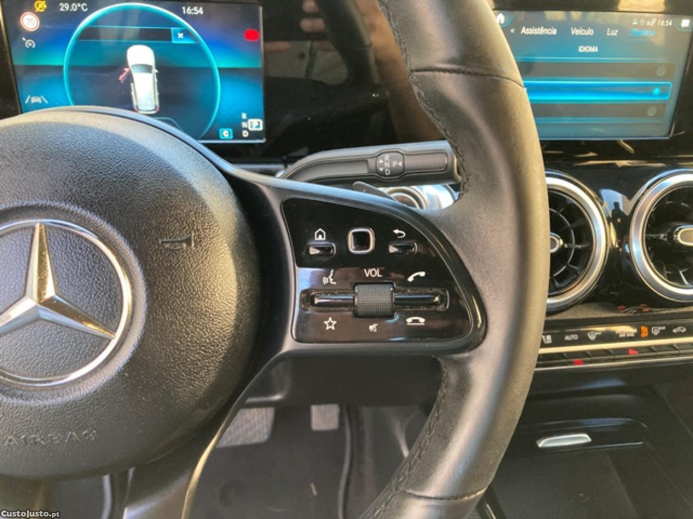 Mercedes-Benz GLB 220 d 4Matic 8G-DCT — fotografia 16
