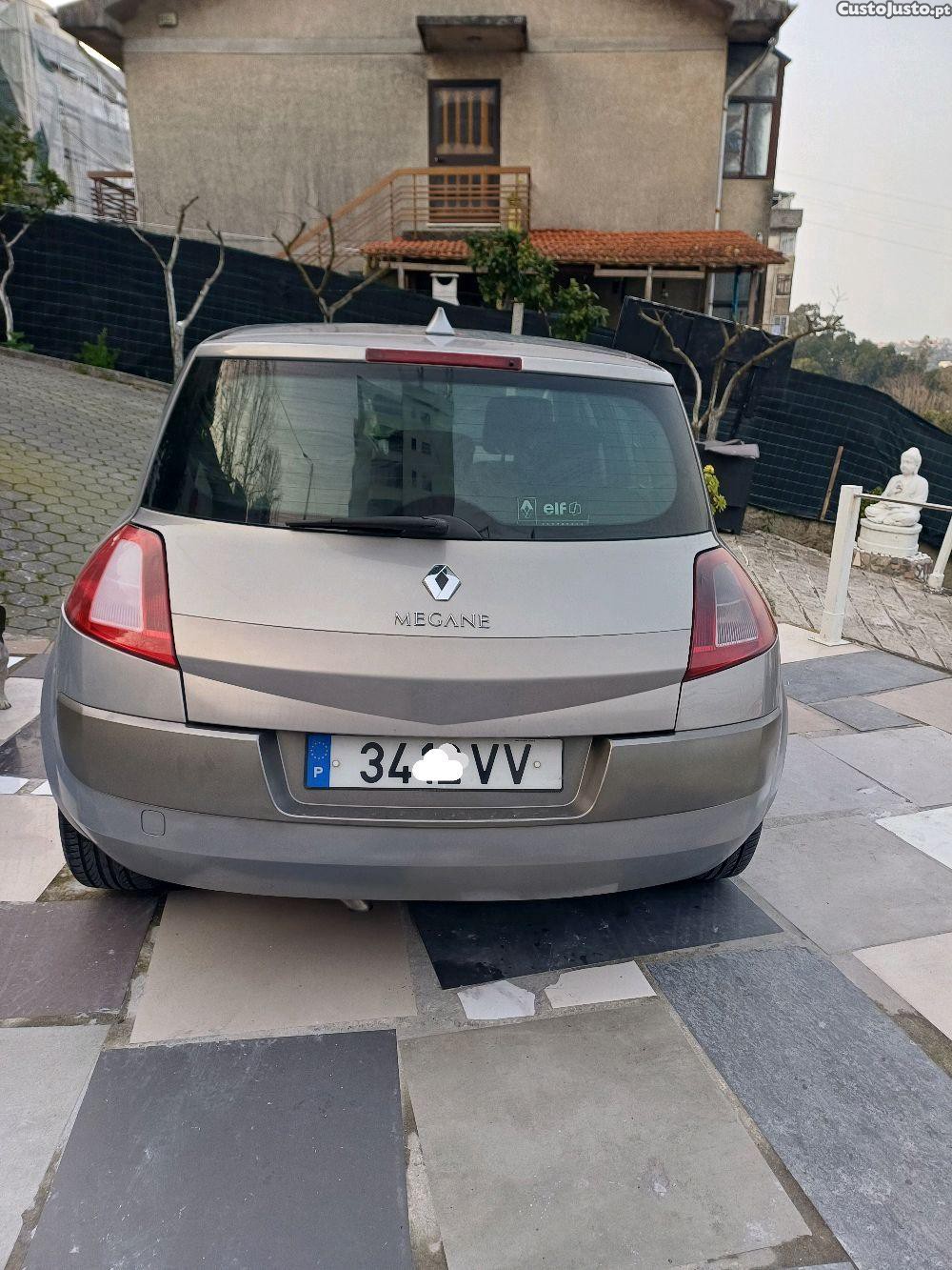 Renault Mégane 1,5 — fotografia 11