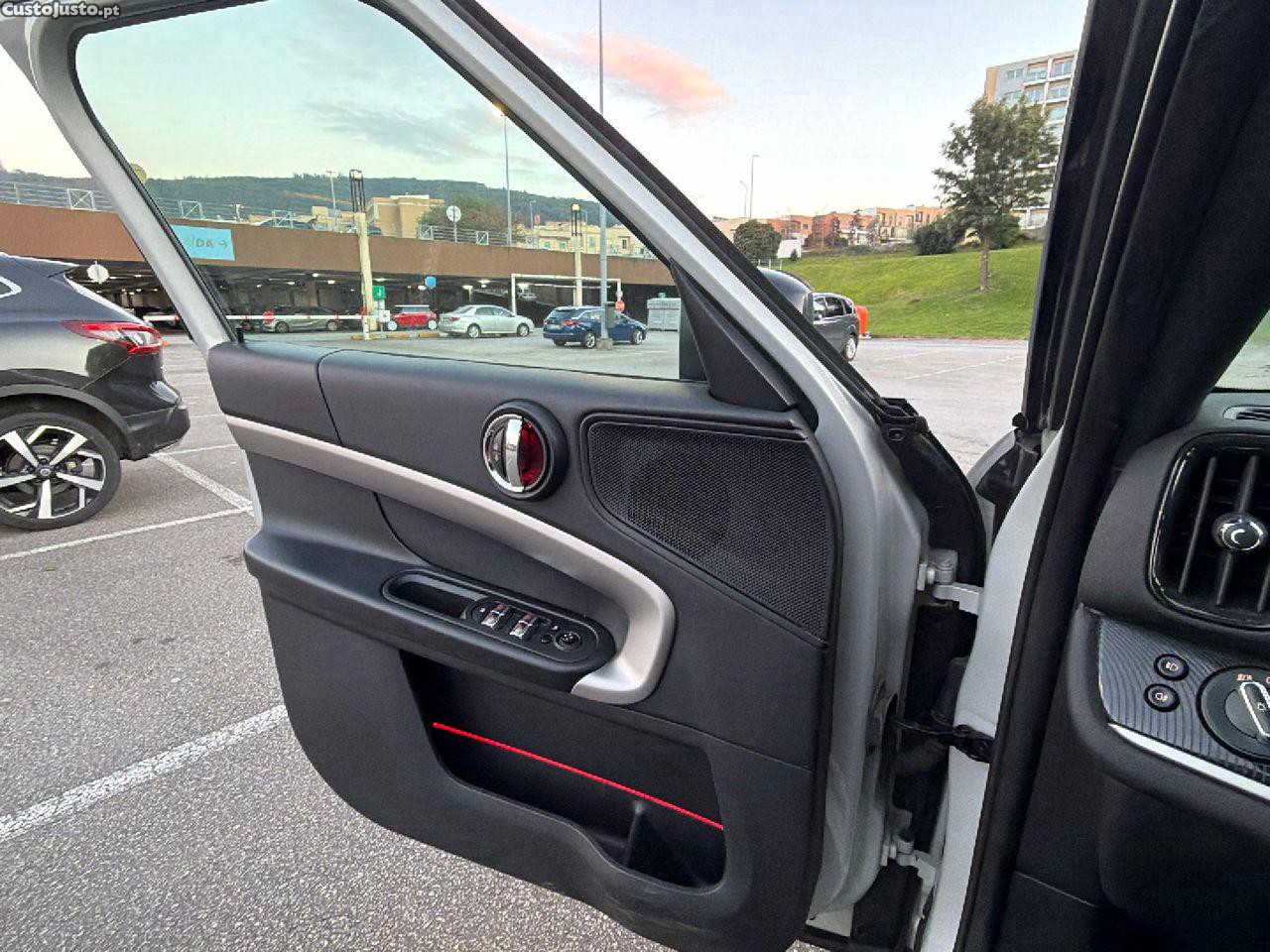MINI Countryman Cooper D Auto — fotografia 6