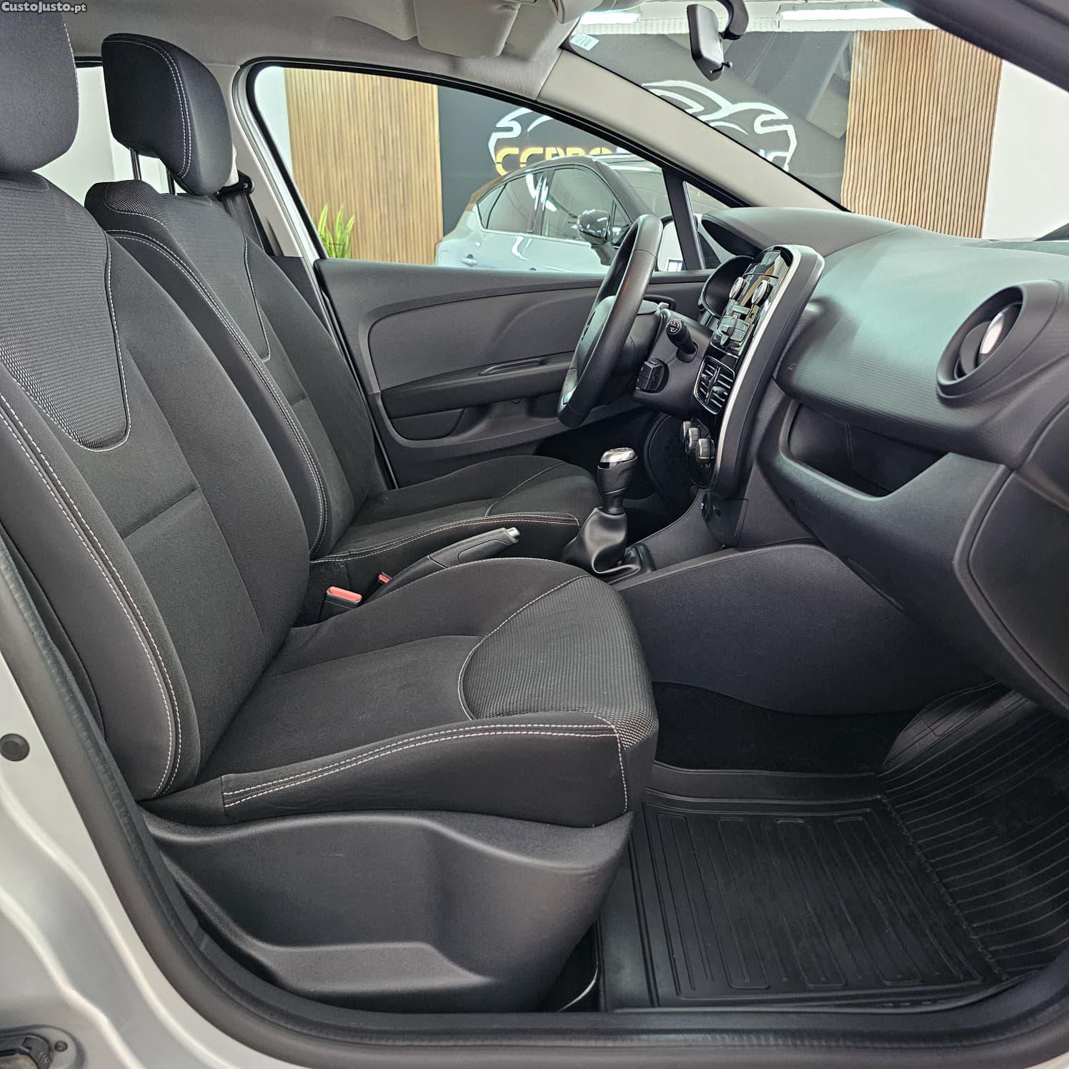 Renault Clio DIESEL-ACEITO TROCA — fotografia 5