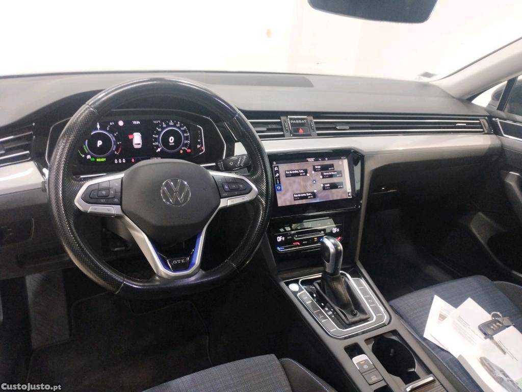 Volkswagen Passat Variant 1.4 TSI GTE Plug-in 218cv — fotografia 19