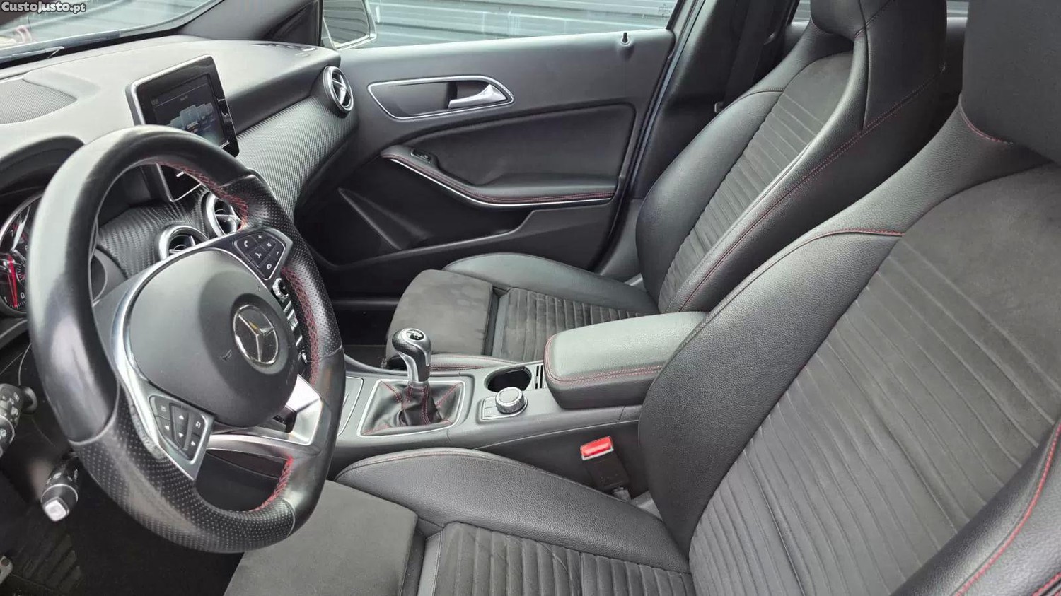 Mercedes-Benz A 200 Amg line — fotografia 10