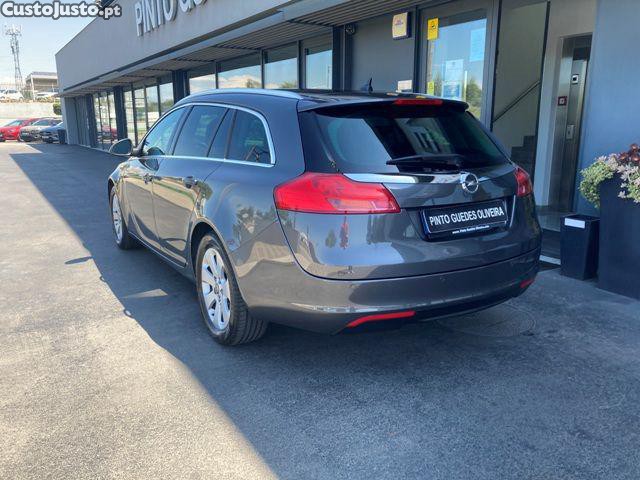 Opel Insignia Sport Tourer 2.0 CDT — fotografia 22
