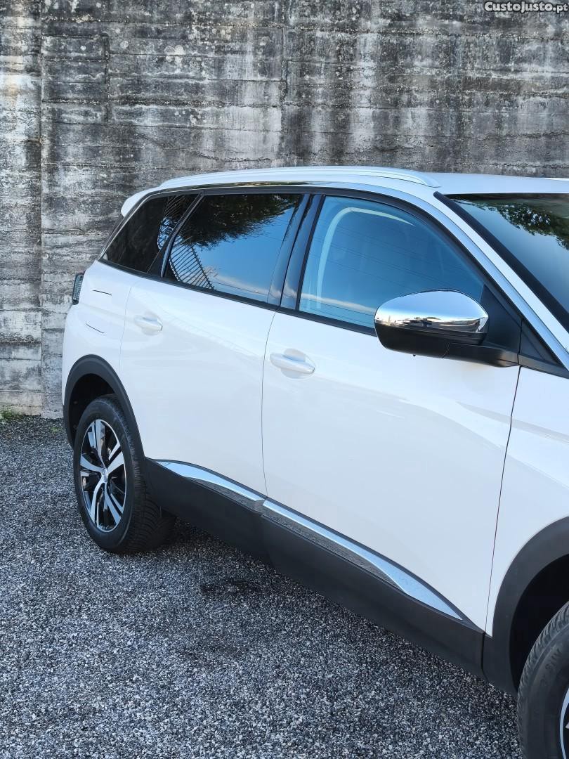 Peugeot 5008 1.2 PureTech Allure Pack EAT8 — fotografia 7