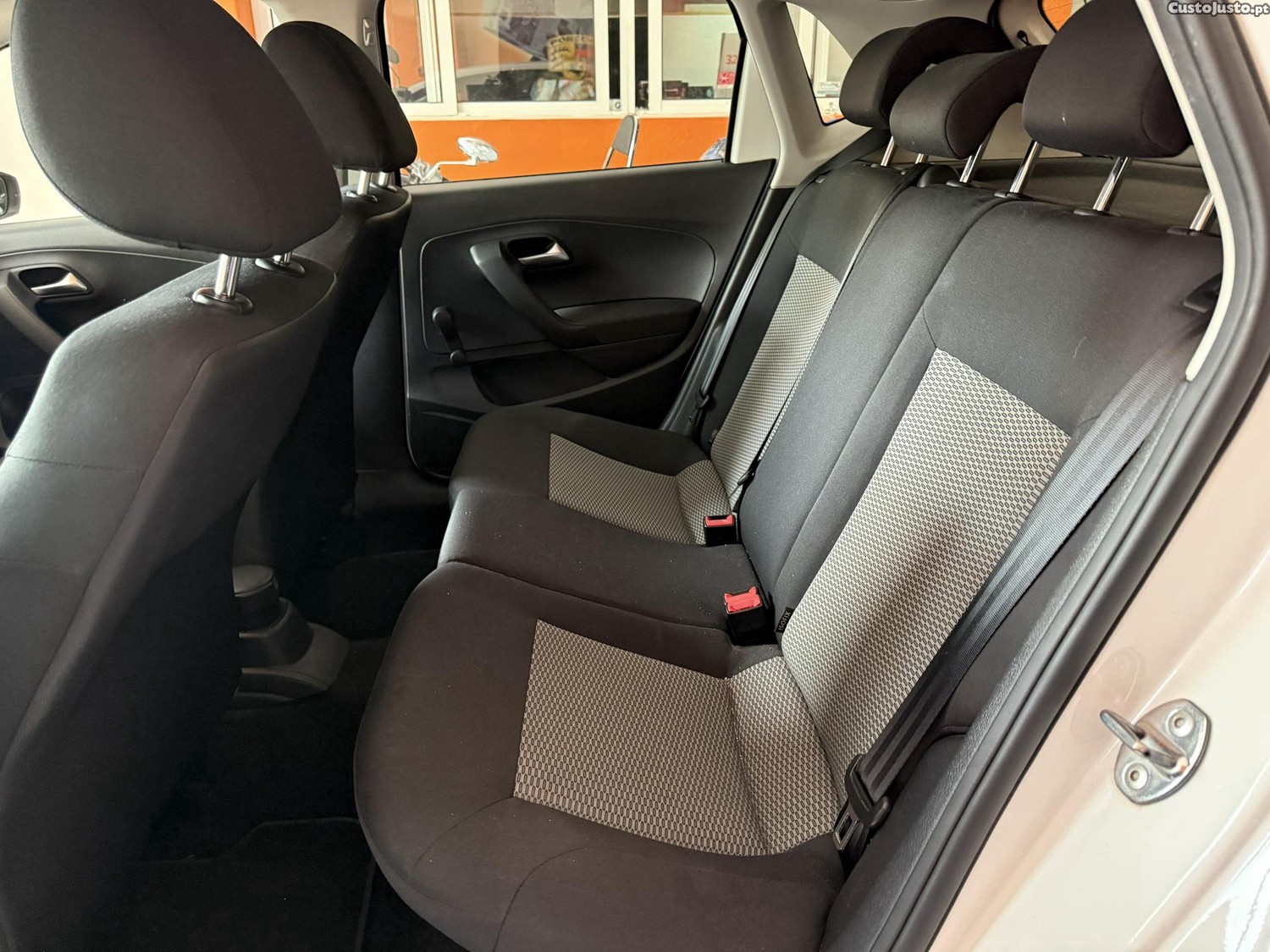 Volkswagen Polo 1.2 TDI — fotografia 5