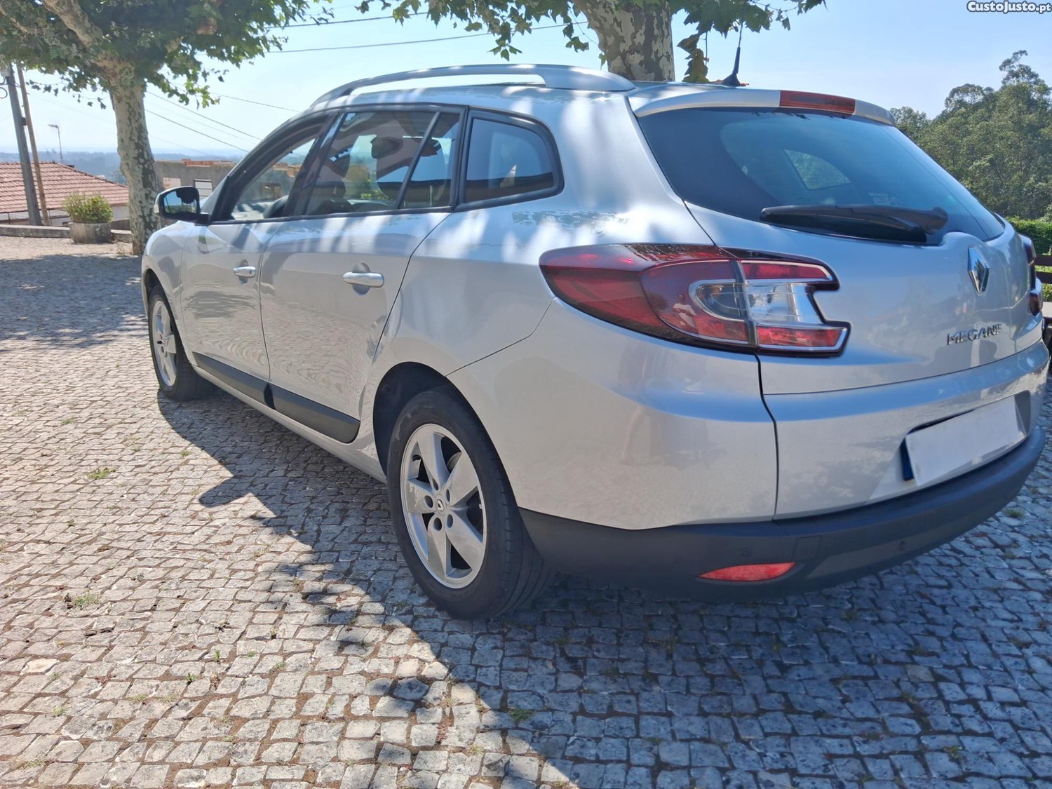 Renault Mégane 1.5 DCI Bom Estado — fotografia 9