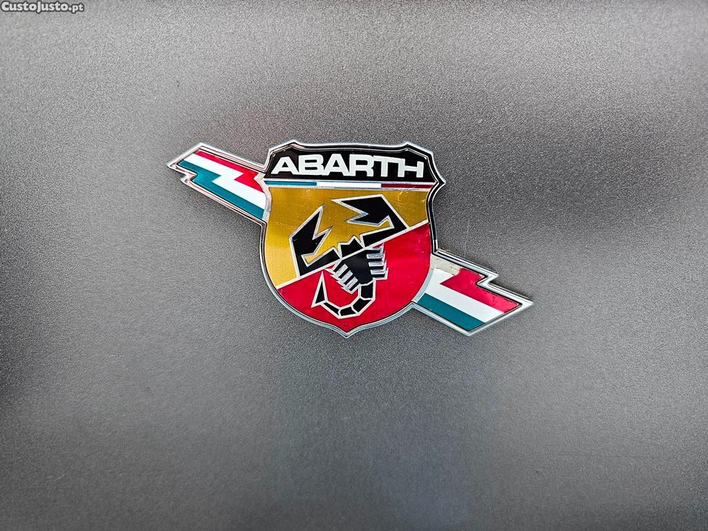 Abarth 500 CAbrio 1.4Tjet 140cv CX/Auto 05/2012 — fotografia 10