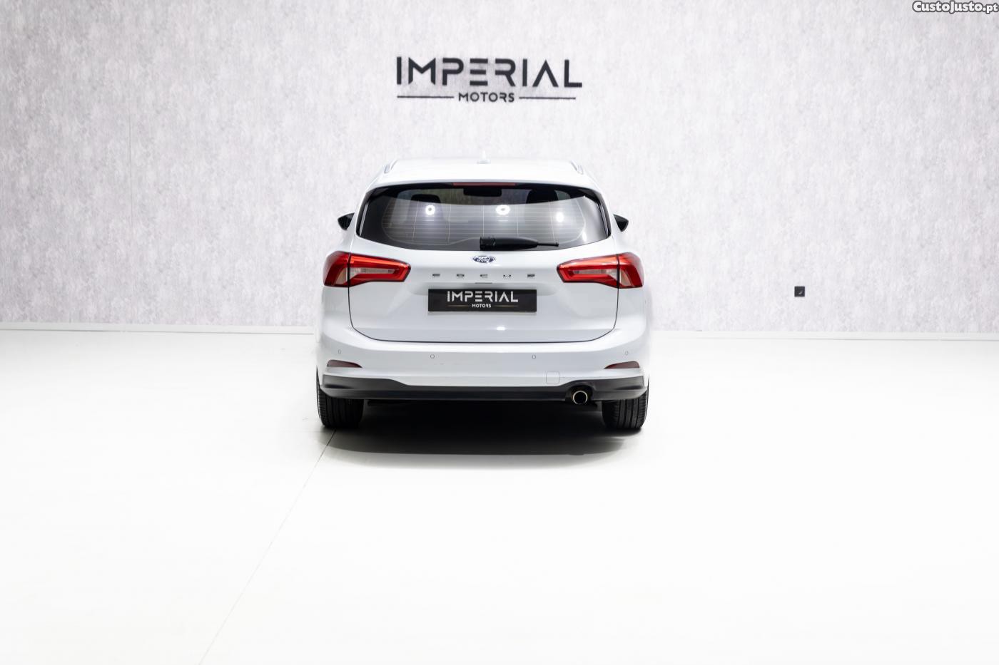 Ford Focus 1.5 TDCi Titanium — fotografia 22