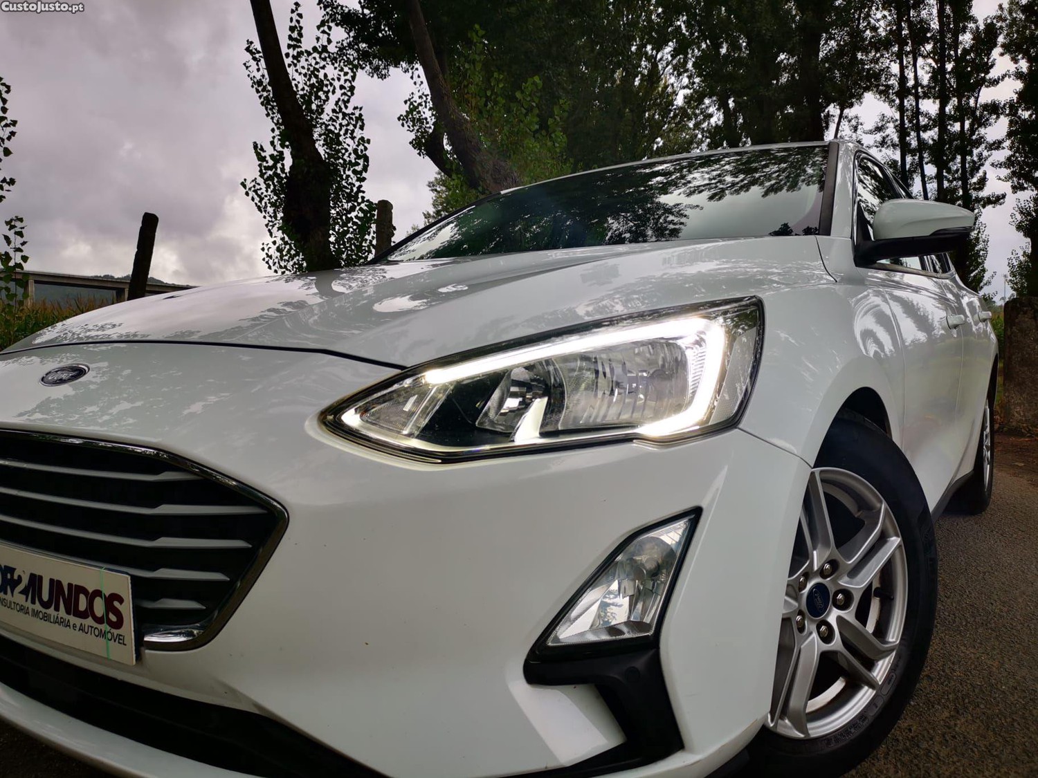 Ford Focus 1.5 TDCi EcoBlue Vignale Aut. - 18 — photo 2
