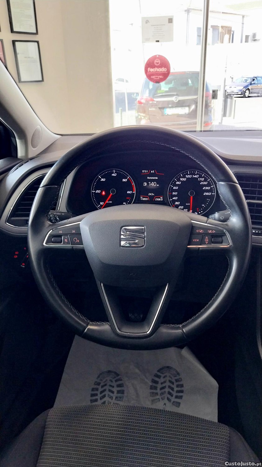 SEAT Leon ST 1.6 TDI Style S/S Plus | Nacional| Histórico de manutenção — fotografia 8