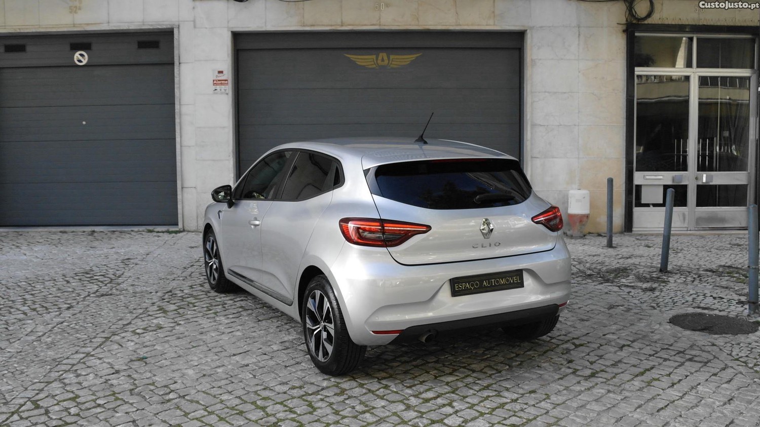 Renault Clio 1.0 TCe Limited — fotografia 12