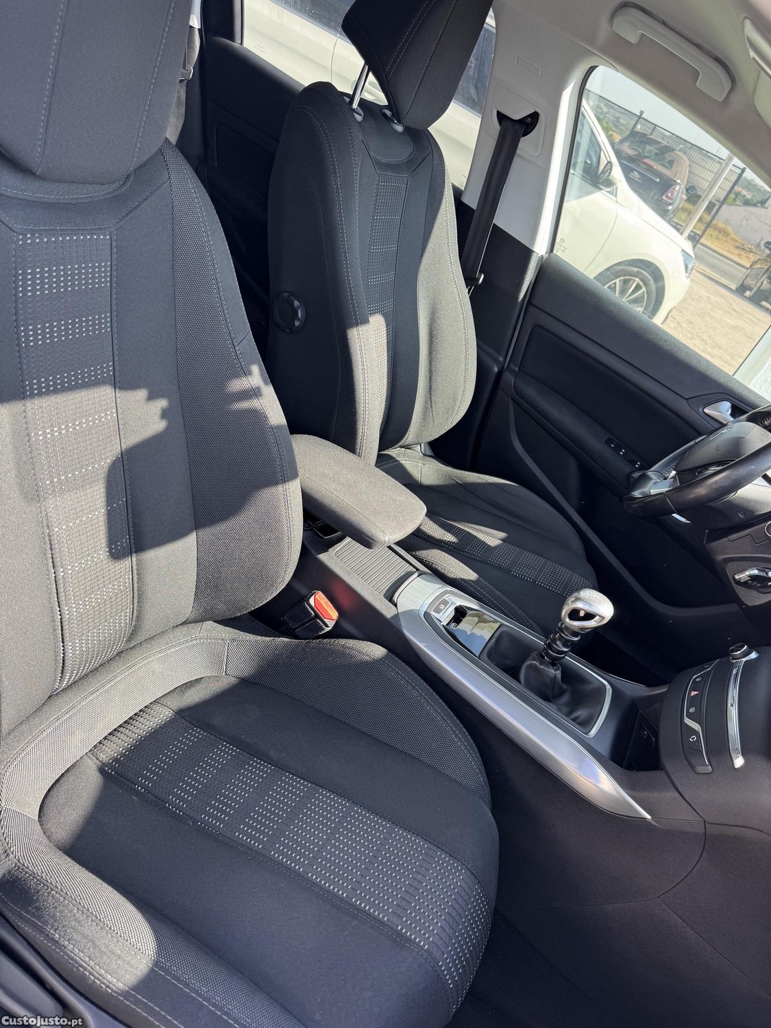 Peugeot 308 Allure THP 1.2 130CV — fotografia 5