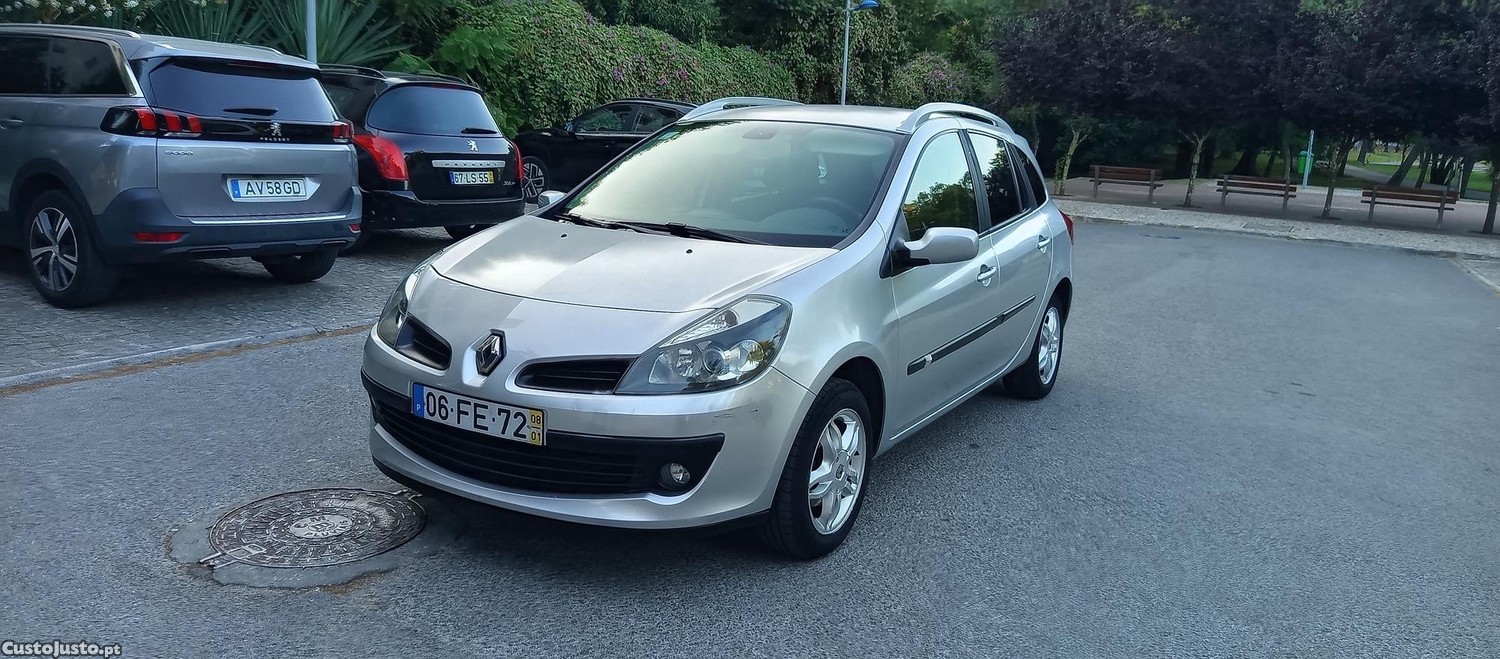 Renault Clio Full Extras — fotografia 10