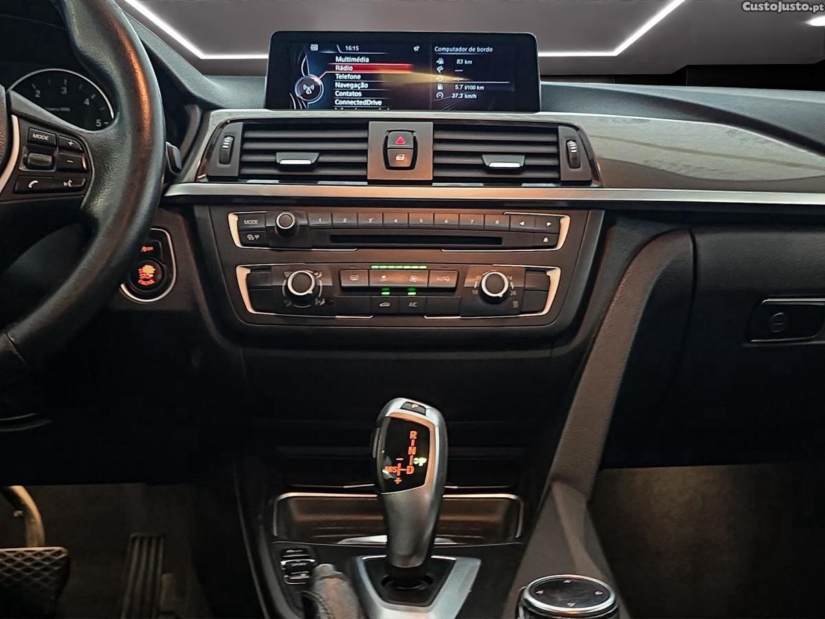 BMW 318 d Auto Line Modern N — fotografia 9