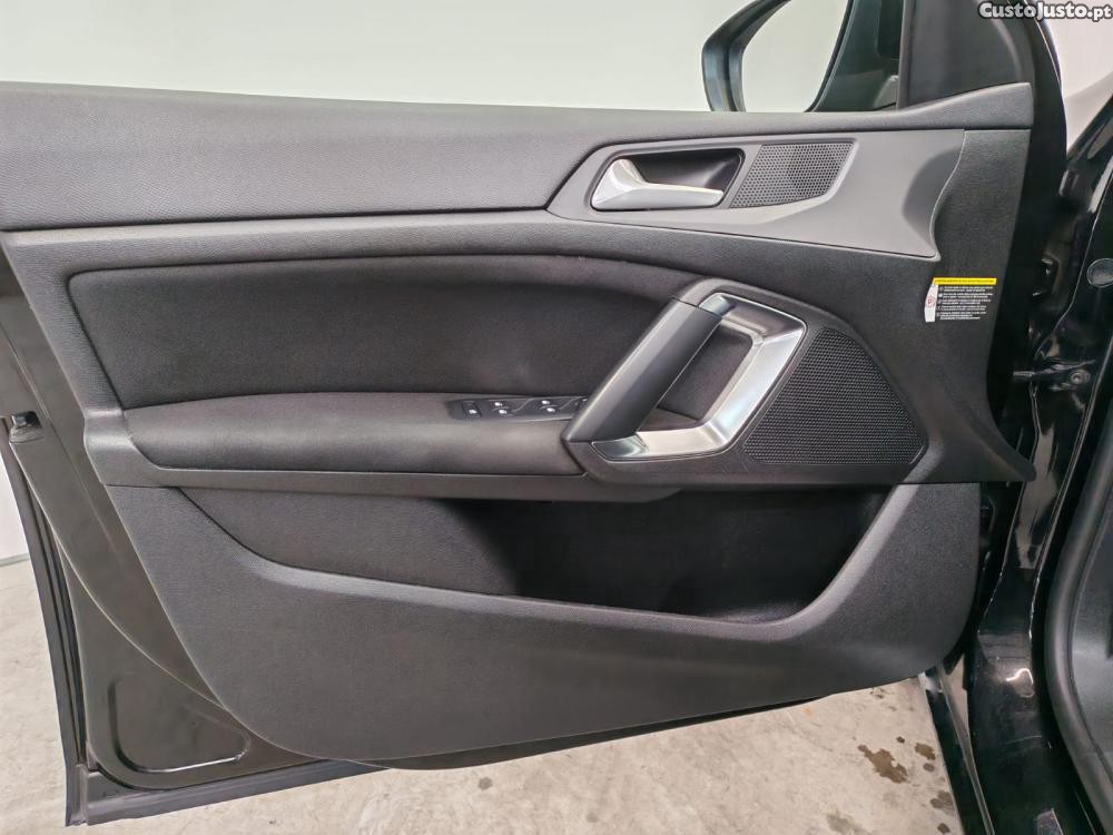 Peugeot 308 1.5 BlueHDi Style J1 — fotografia 12