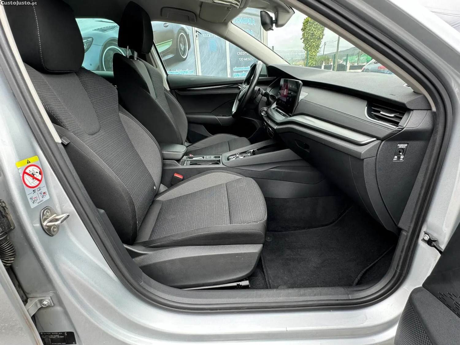 Skoda Octavia 2.0 TDI Ambition DSG — fotografia 11