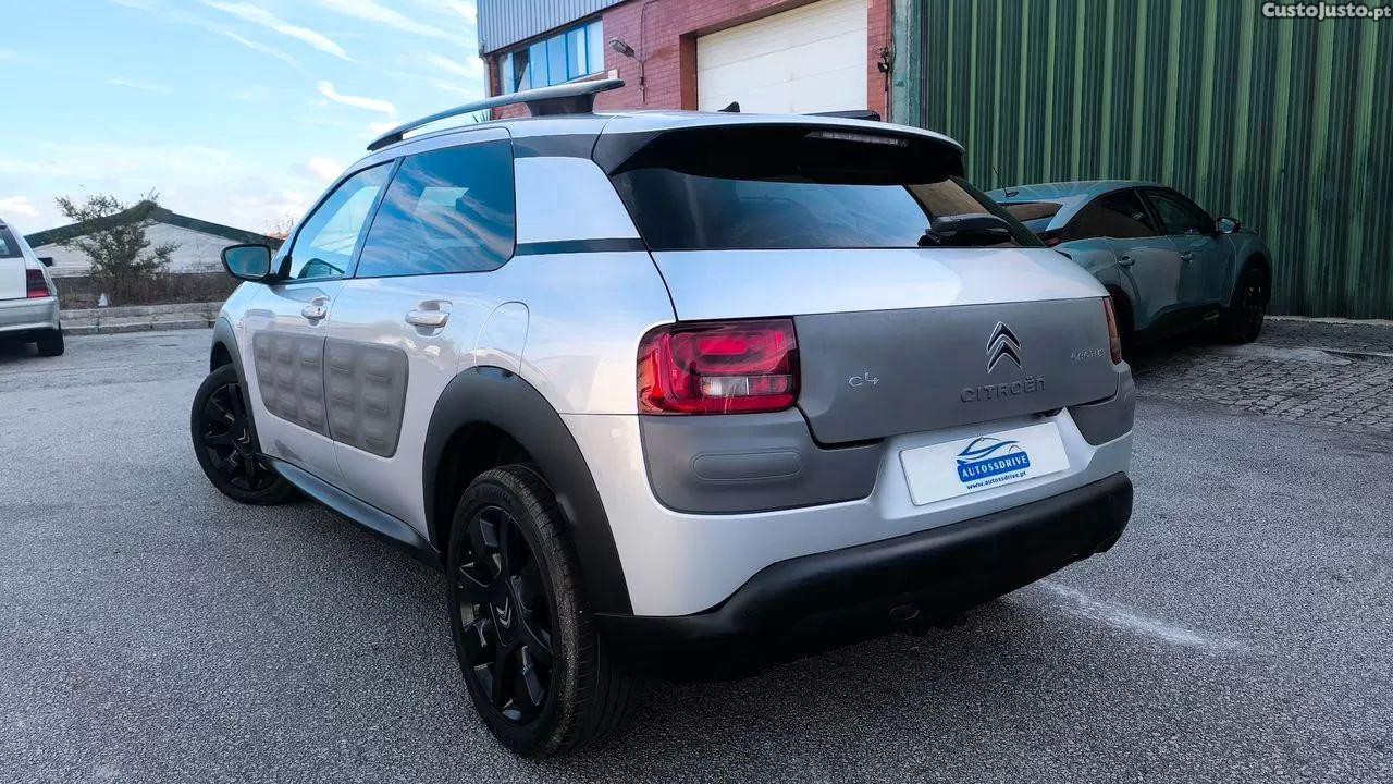 Citroën C4 1.6 bluehdi shine etg6 — fotografia 12
