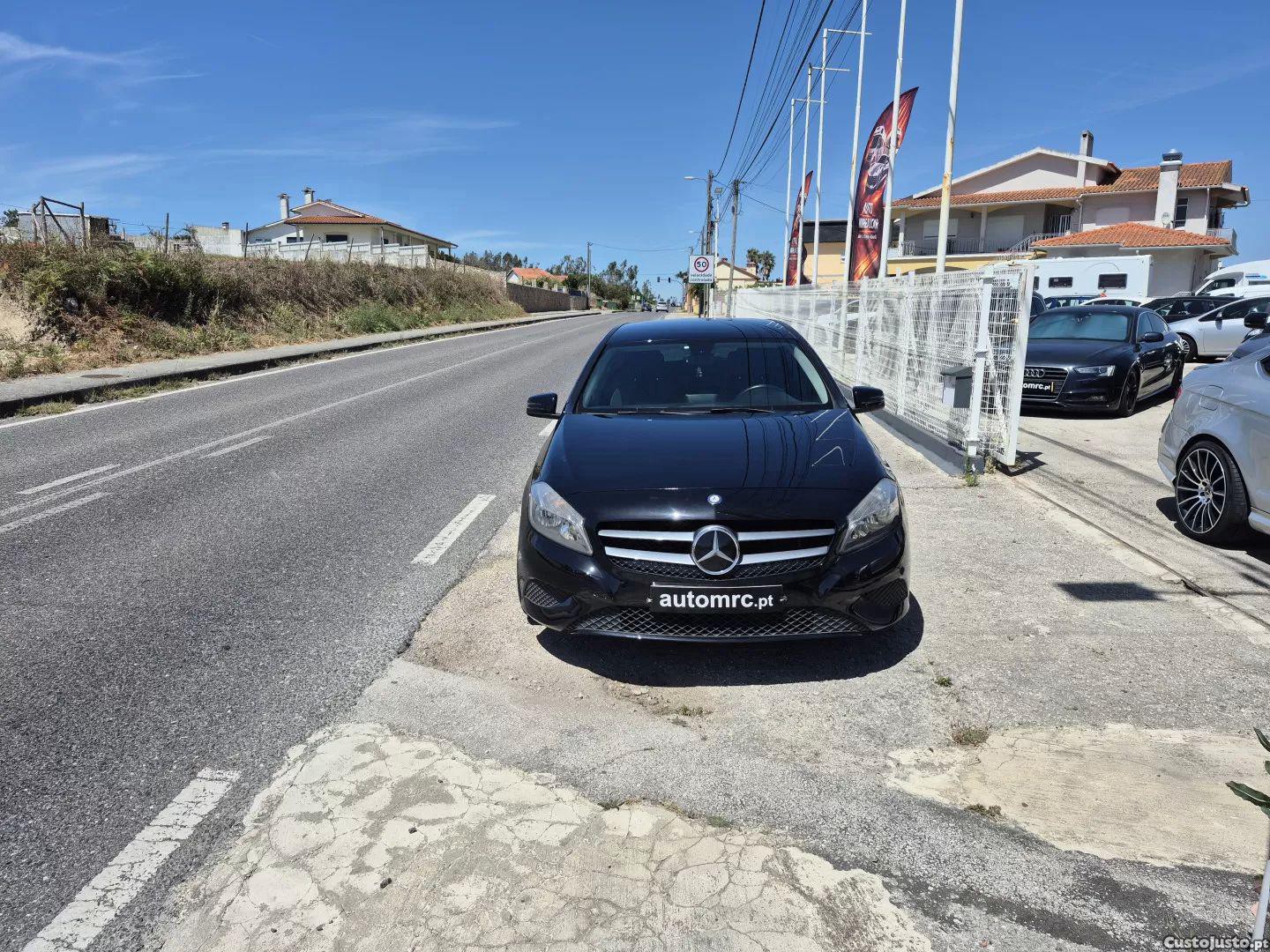 Mercedes-Benz A 180 D amg line — fotografia 22