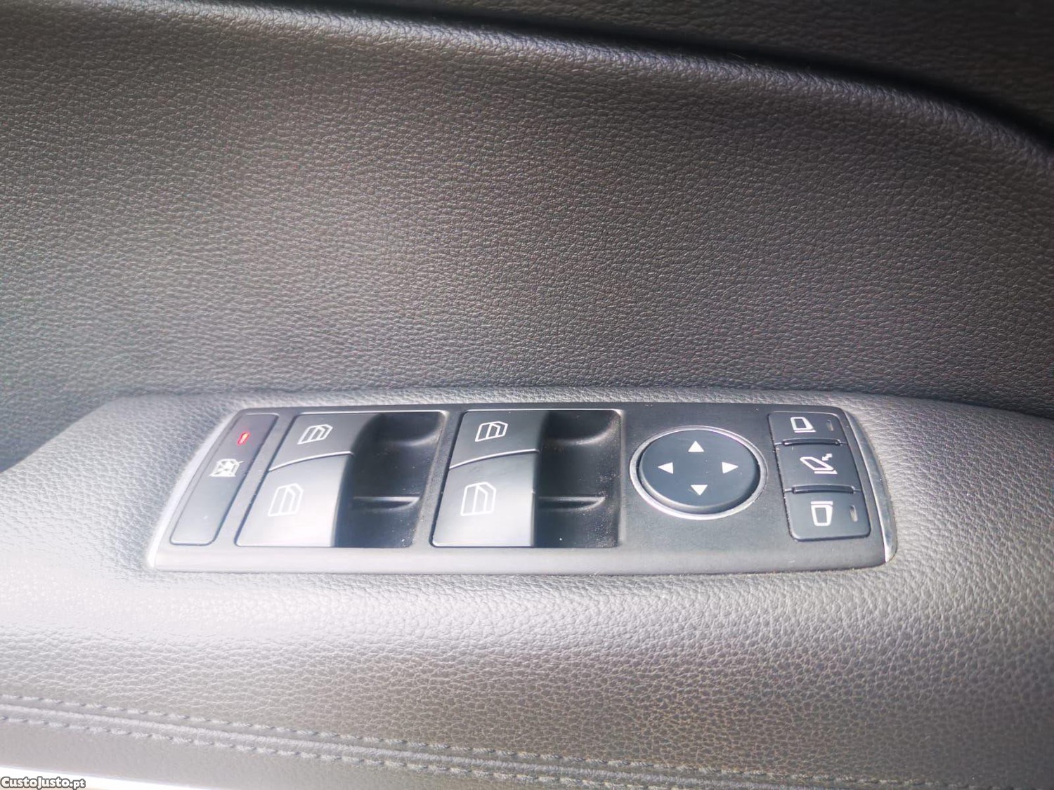 Mercedes-Benz E 350 CDi Avantgarde BlueEfficiency — fotografia 3