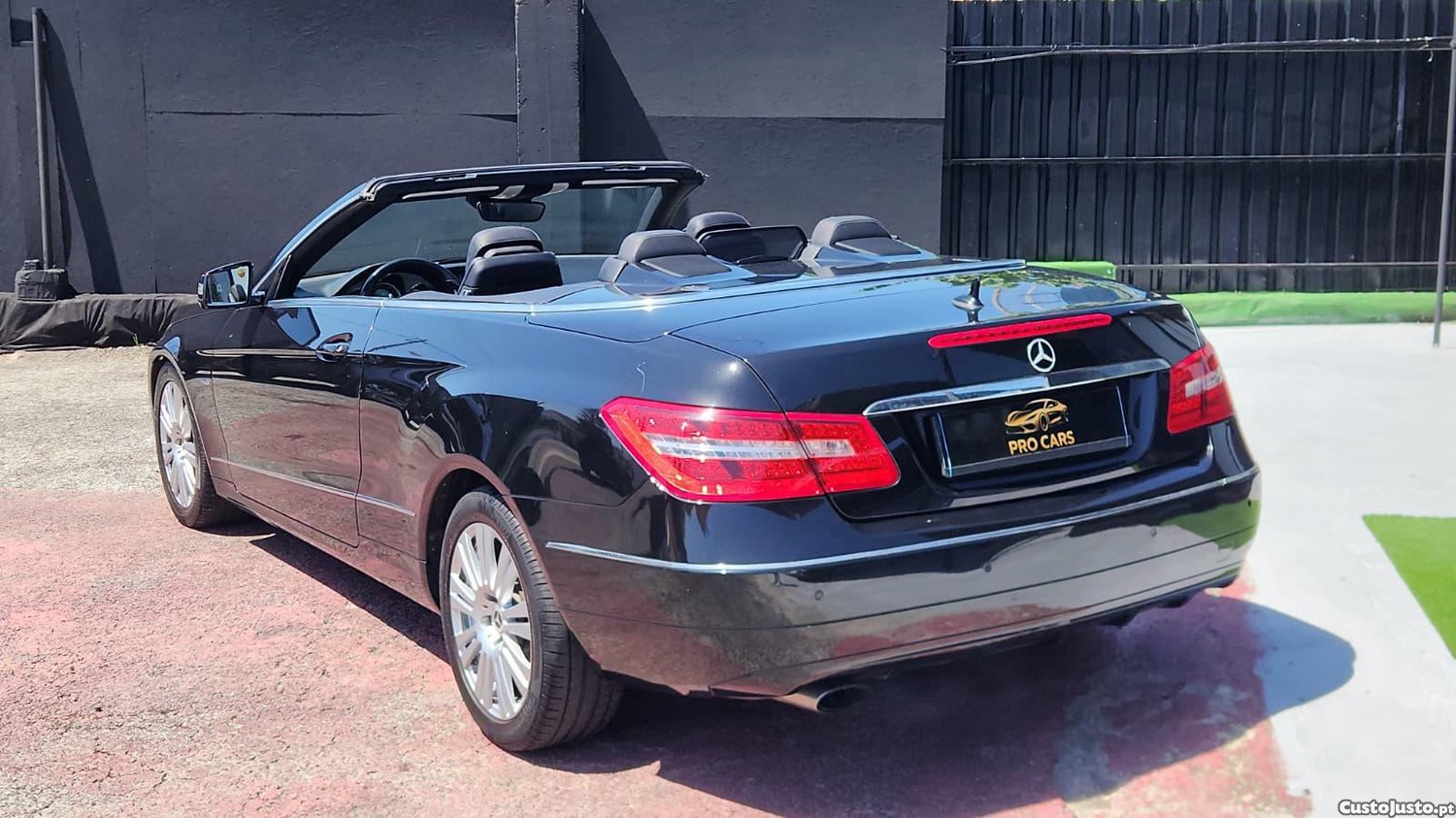 Mercedes-Benz E 220 Cabrio — fotografia 9