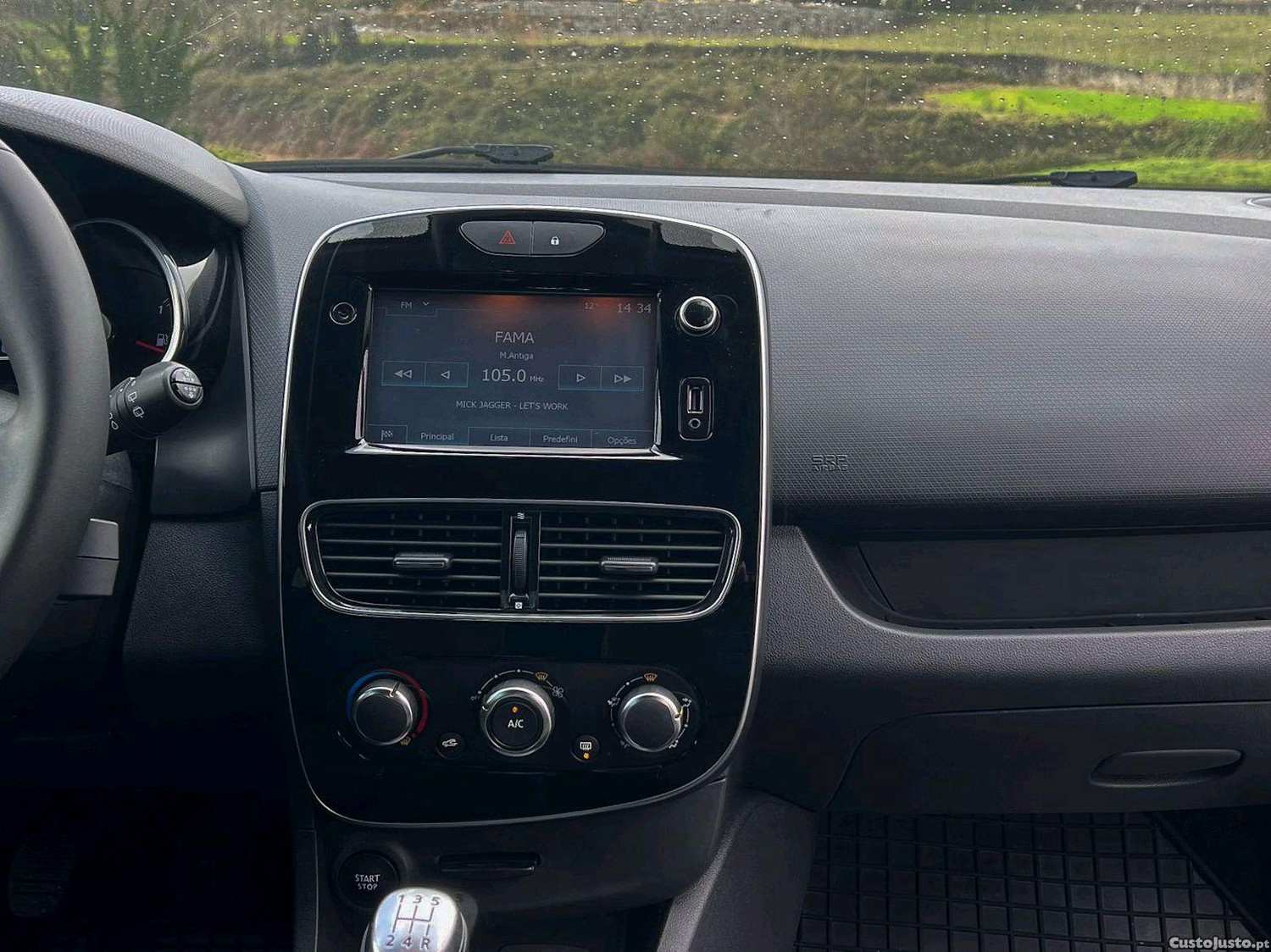 Renault Clio 0.9 Limited Edition — fotografia 4