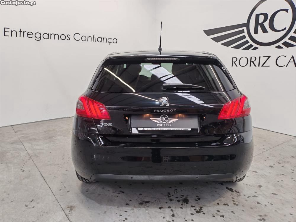 Peugeot 308 1.5 BlueHDi Style J1 — fotografia 14