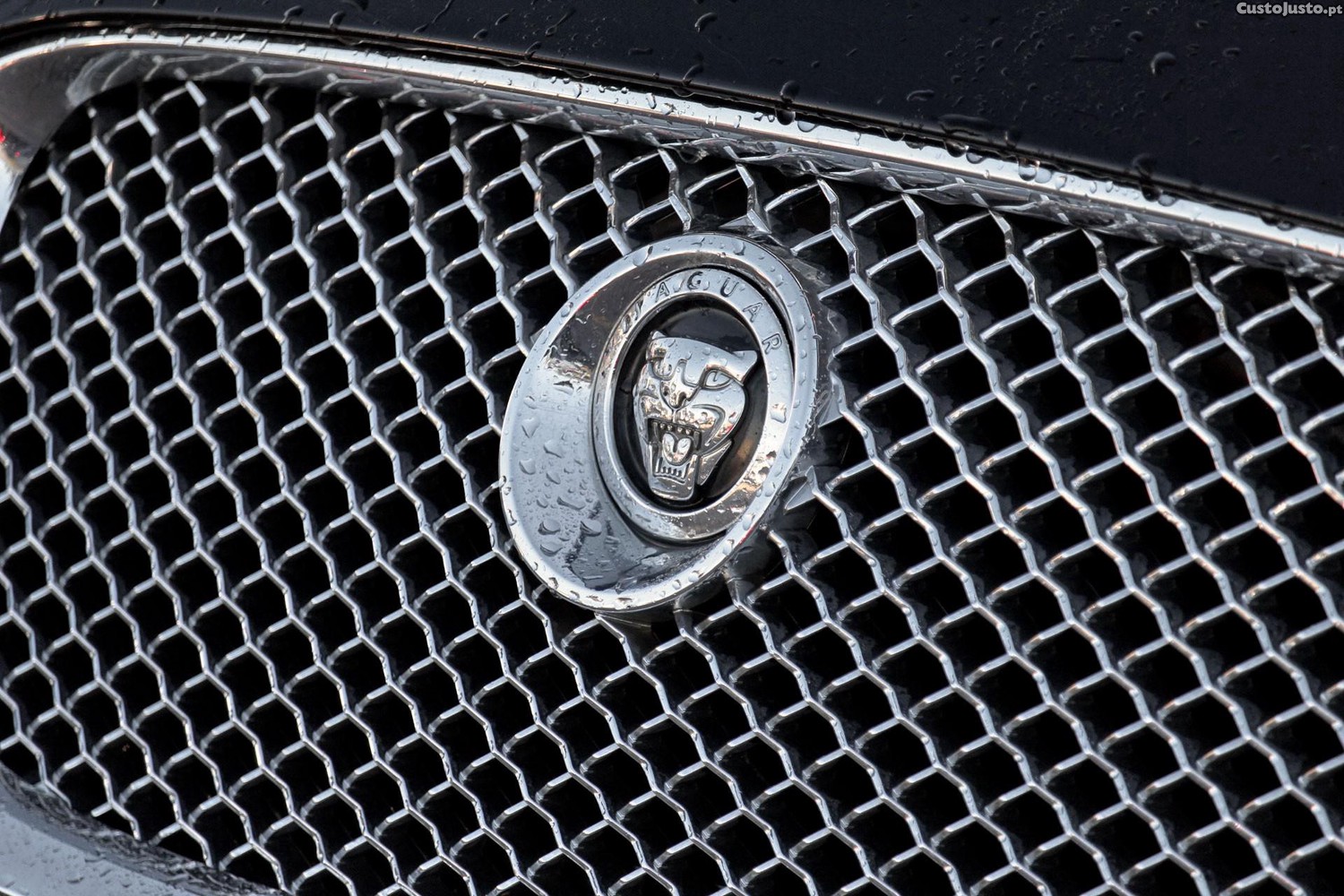 Jaguar XF 3.0 D V6 S Premium Luxury - 09 foto 3